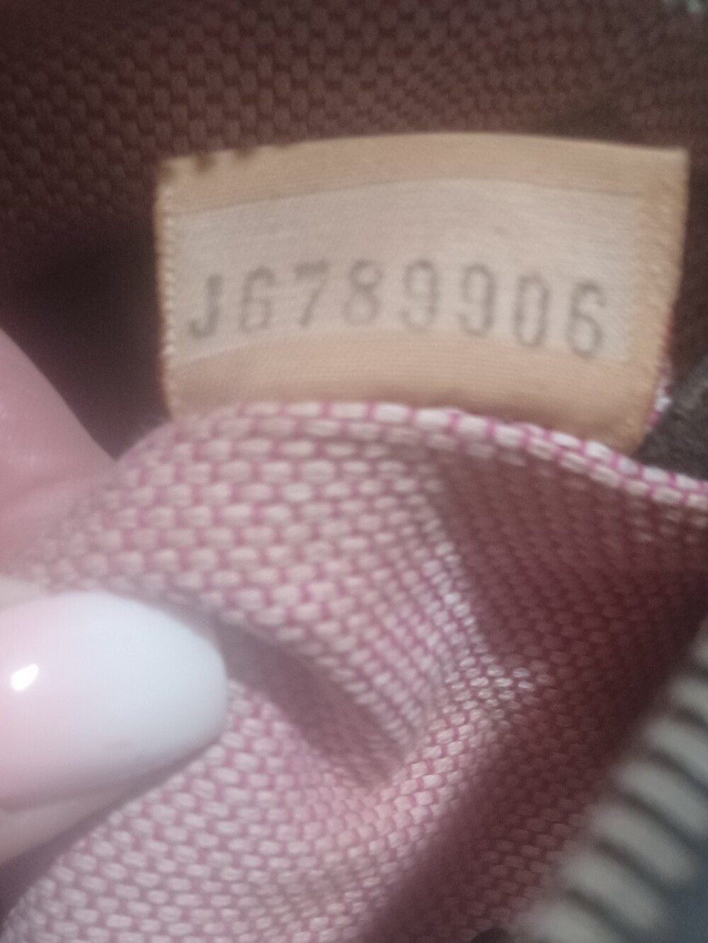 Dooney & Bourke VINTAGE Bag WITH CHARM, 11x7 slight stain and fading on bottom. - Picture 11 of 11